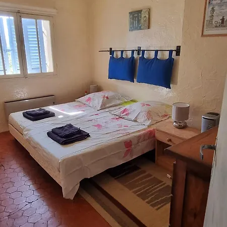 Petit Nid Cosy Typiquement Provencal Apartment Villecroze Exterior photo