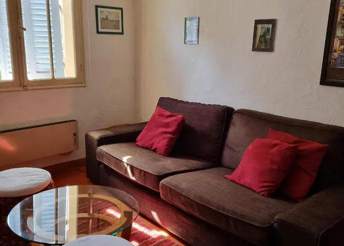 Petit Nid Cosy Typiquement Provencal